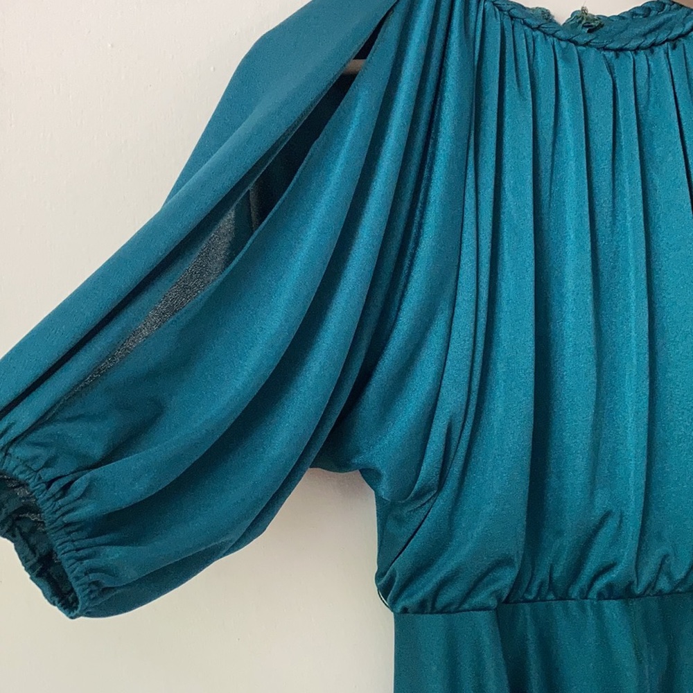 Vintage Green Dress - Picture 3 of 13
